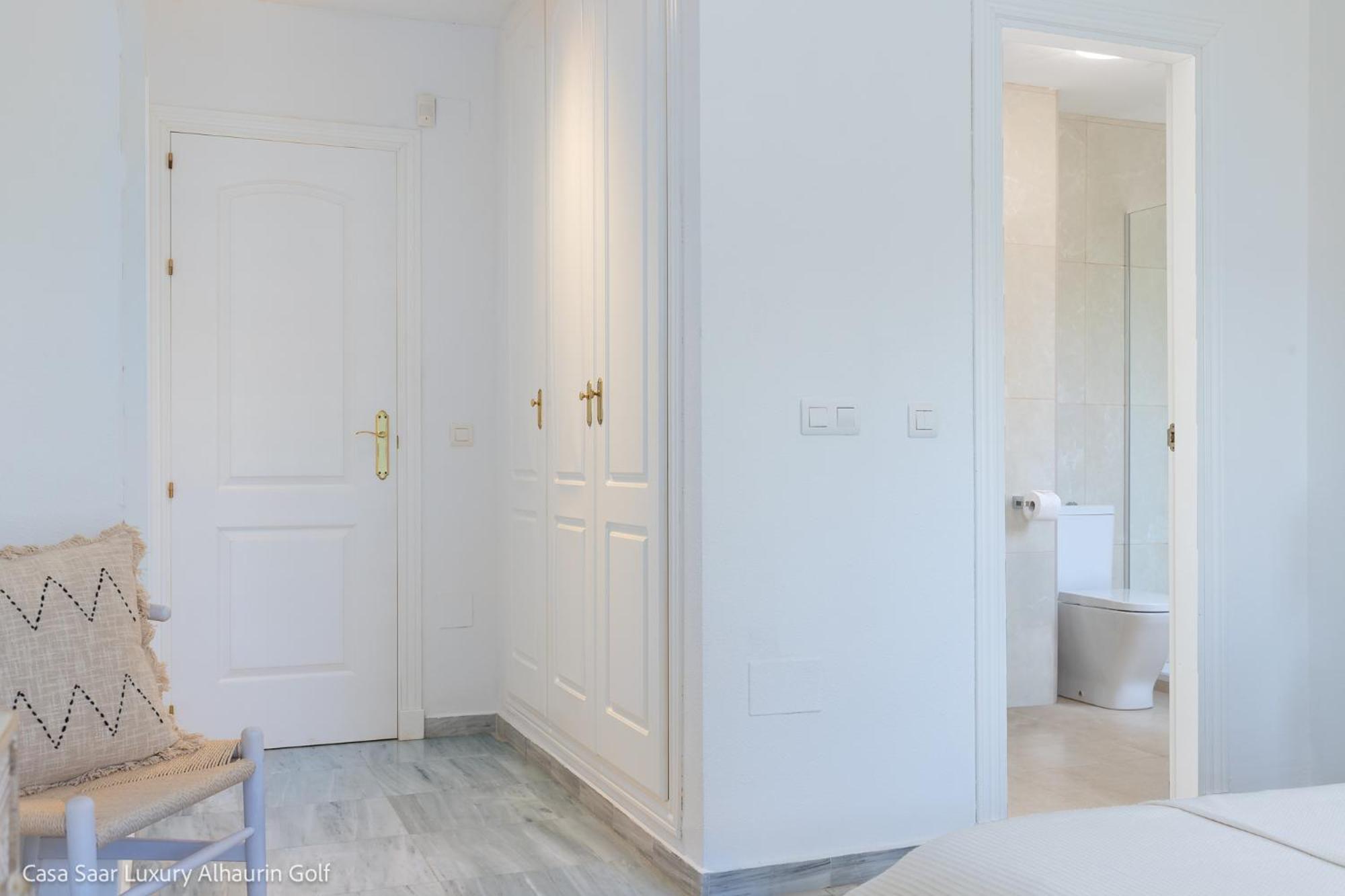 Casa Saar Luxury Alhaurin Golf Apartment *